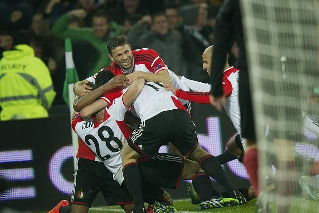 他组织了一 他组织了一